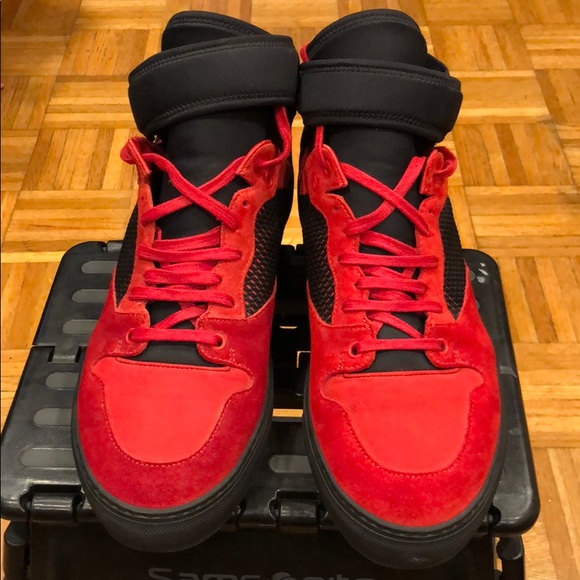High top Balenciaga - Picture 1 of 6